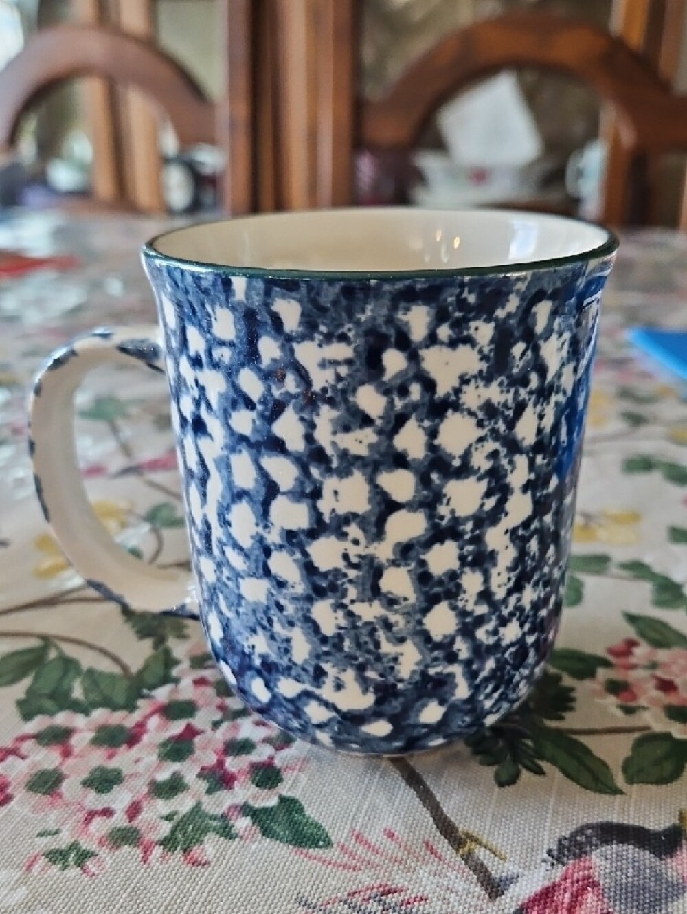 Cabin In The Snow Mug - Picture 3 of 4